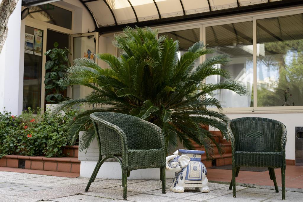 Hotel Suisse Milano Marittima Esterno foto