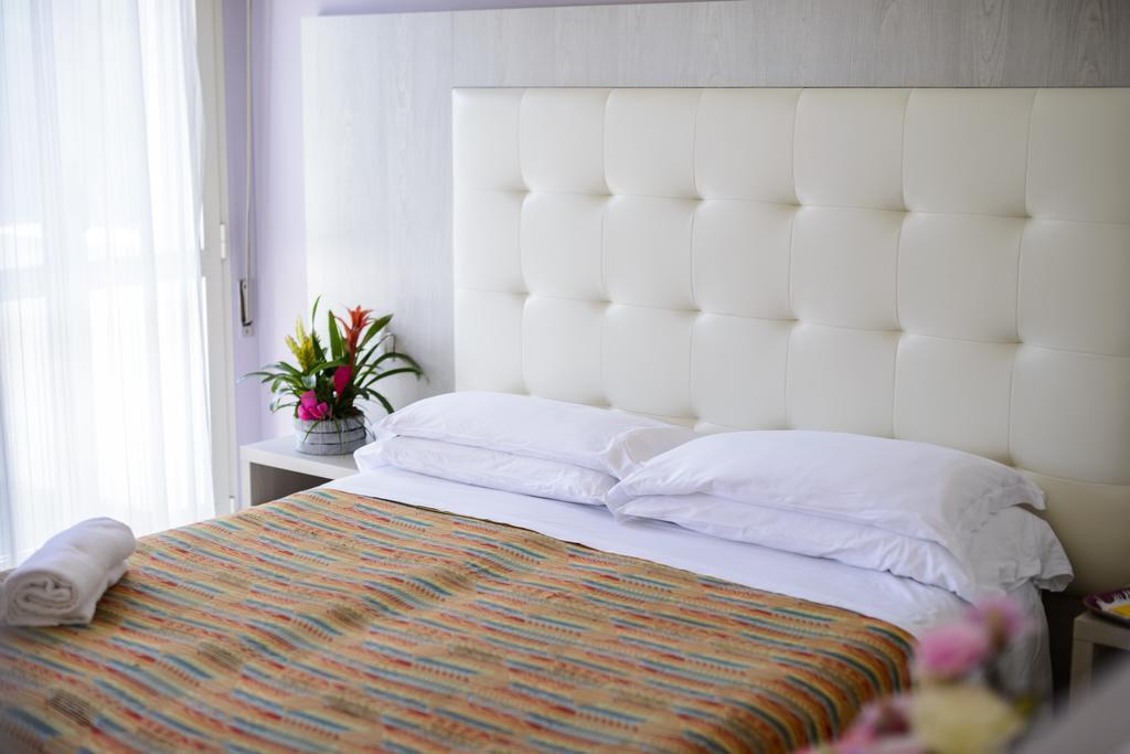 Hotel Suisse Milano Marittima Camera foto