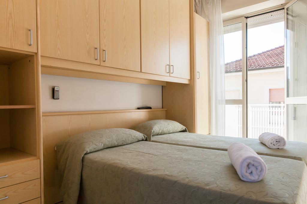 Hotel Suisse Milano Marittima Esterno foto