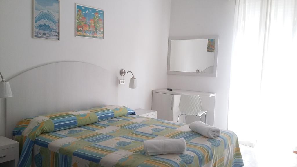 Hotel Suisse Milano Marittima Esterno foto