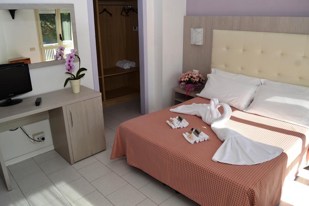 Hotel Suisse Milano Marittima Esterno foto
