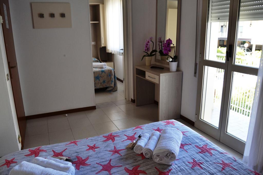 Hotel Suisse Milano Marittima Esterno foto